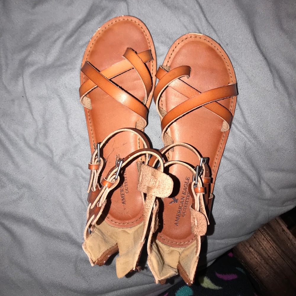 american eagle sandals